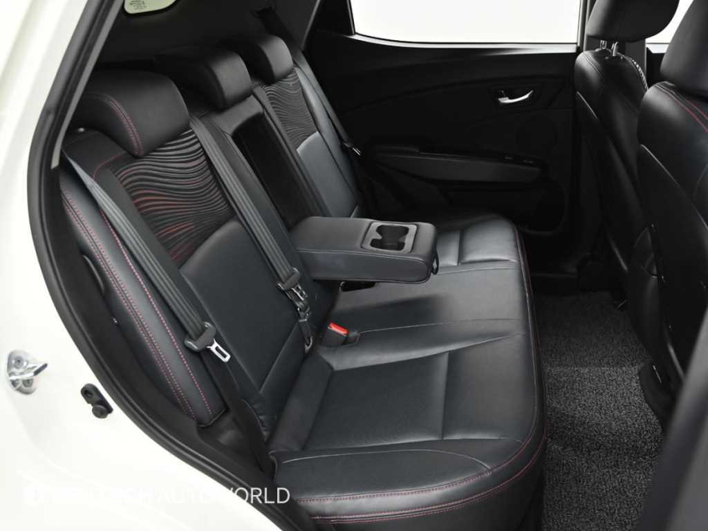 Ssangyong Tivoli - Vista 12
