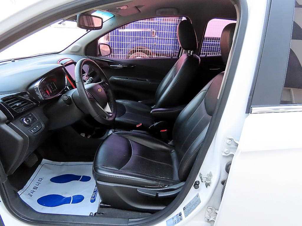 Chevrolet Spark - Vista 5