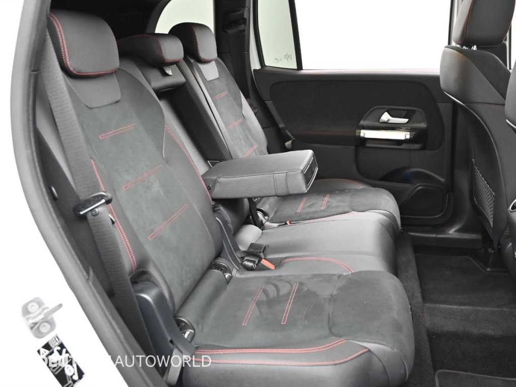 Mercedes Benz GLB Class - Vista 12