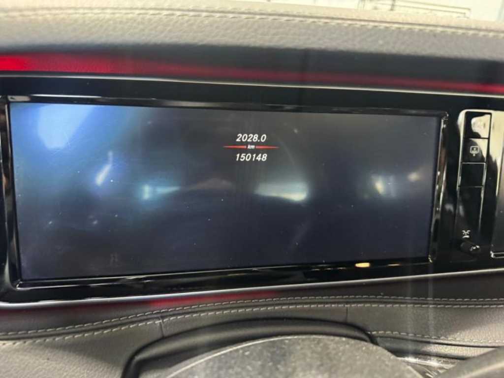 Mercedes Benz S Class - Vista 3