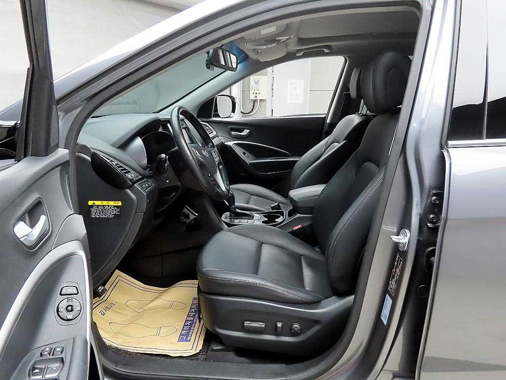 HYUNDAI Santa Fe - Vista 5