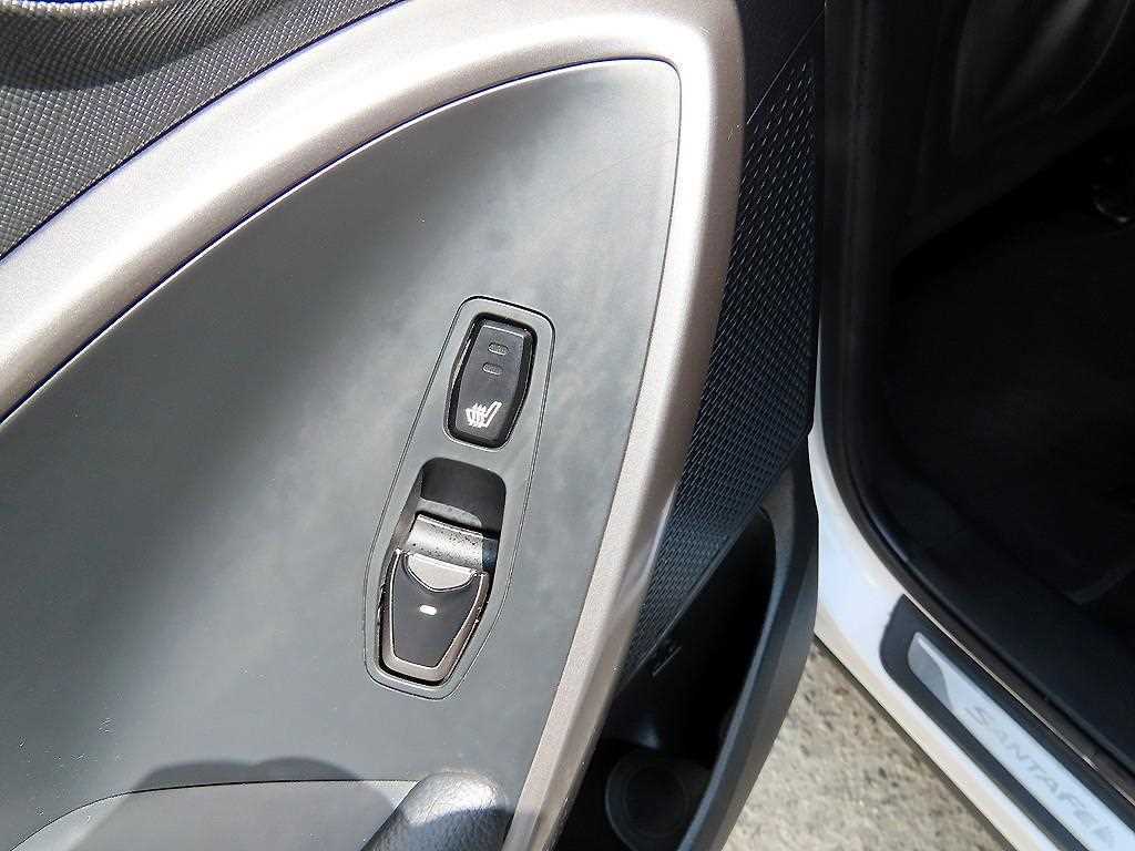 HYUNDAI Santa Fe 2016 Blanco - Importación desde Corea - HF Imports Iquique - Foto 17