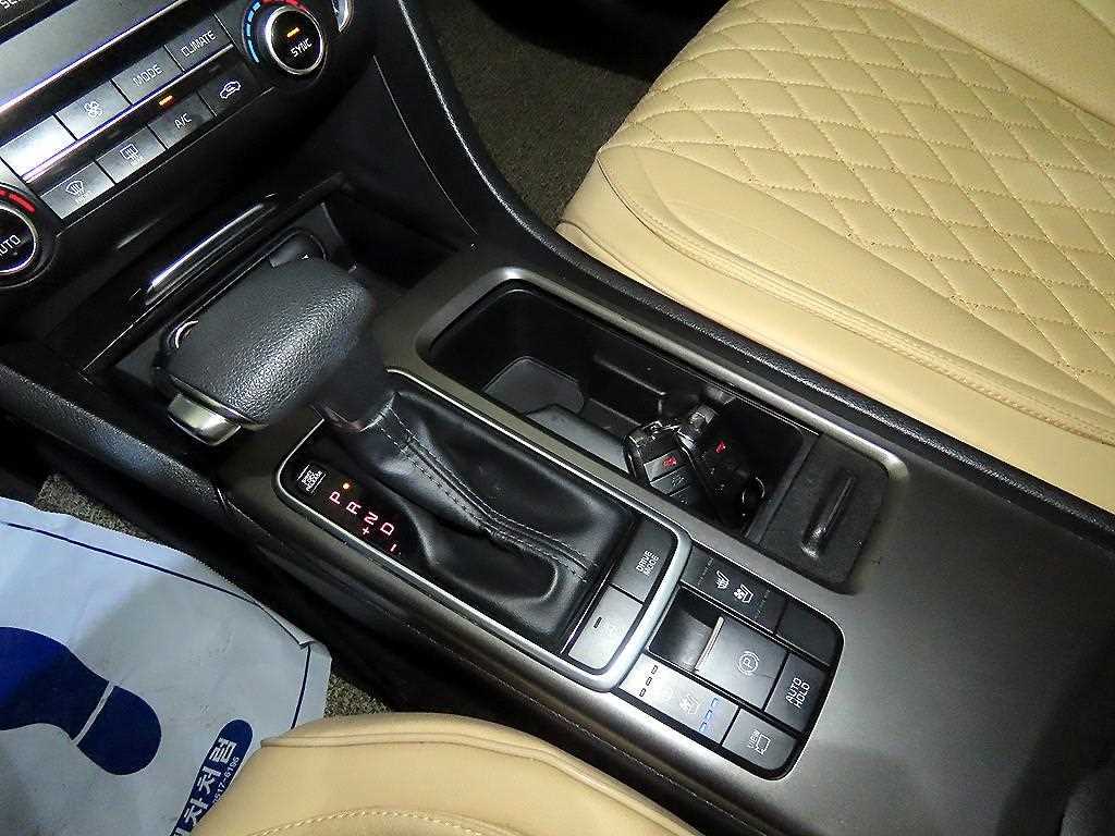 KIA K5 - Vista 12