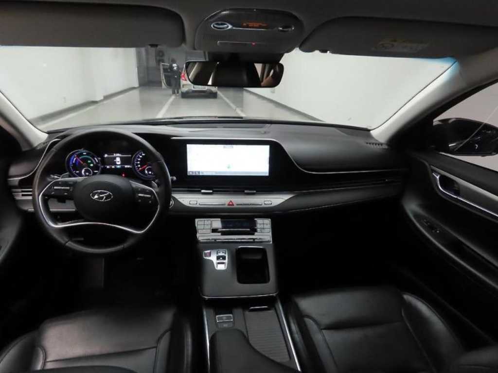 HYUNDAI Grandeur - Vista 6