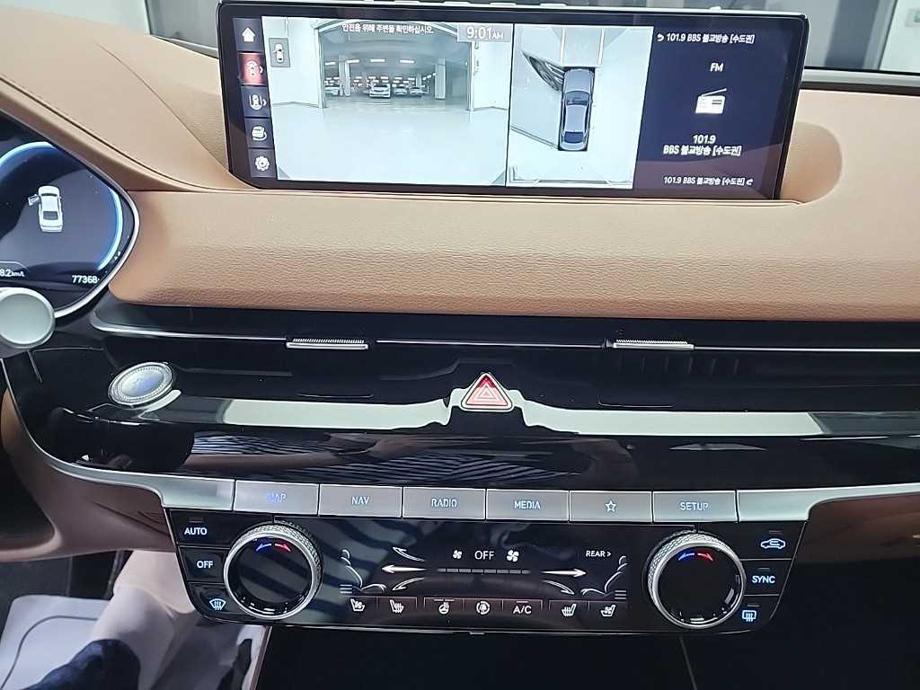 Genesis G80 - Vista 10