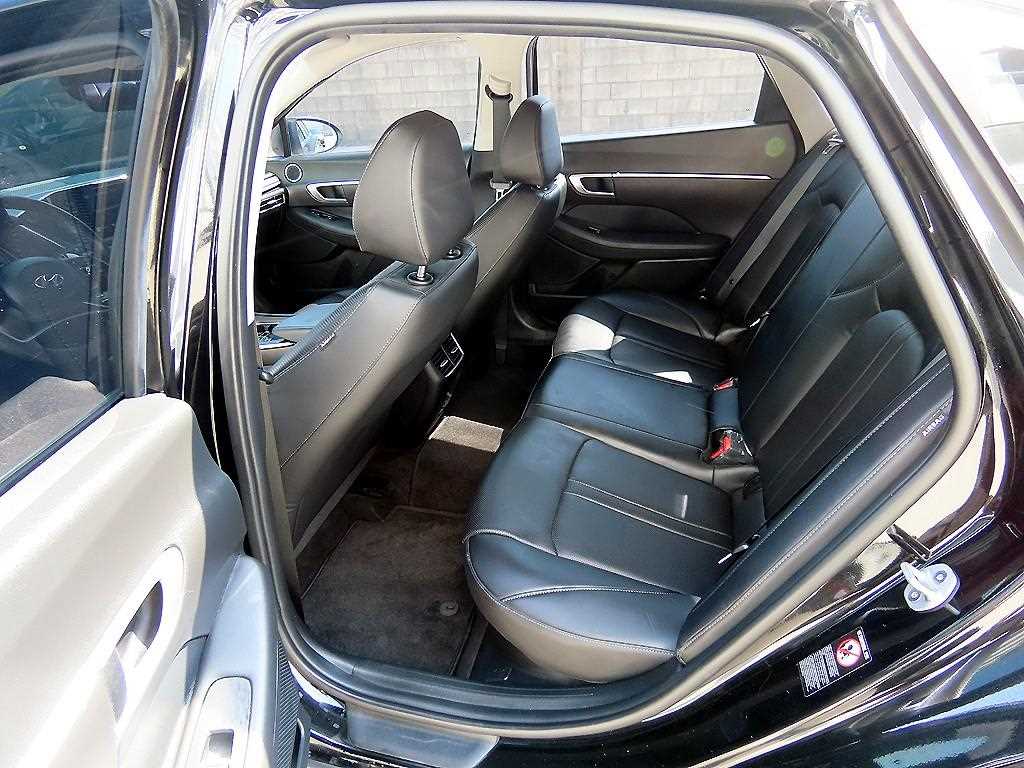 HYUNDAI Sonata - Vista 6