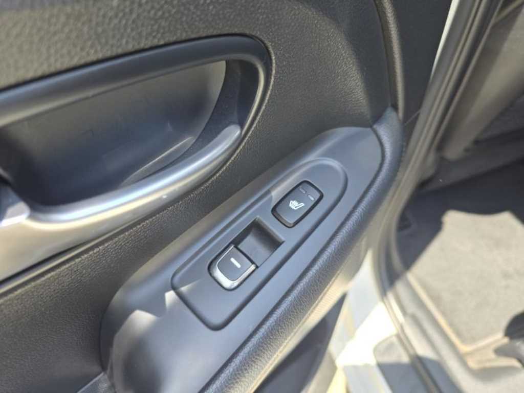 KIA Carens 2015 Blanco - Importación desde Corea - HF Imports Iquique - Foto 13