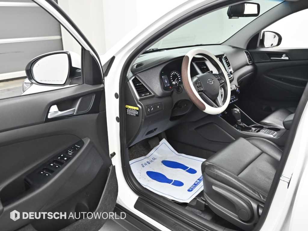 HYUNDAI Tucson - Vista 11