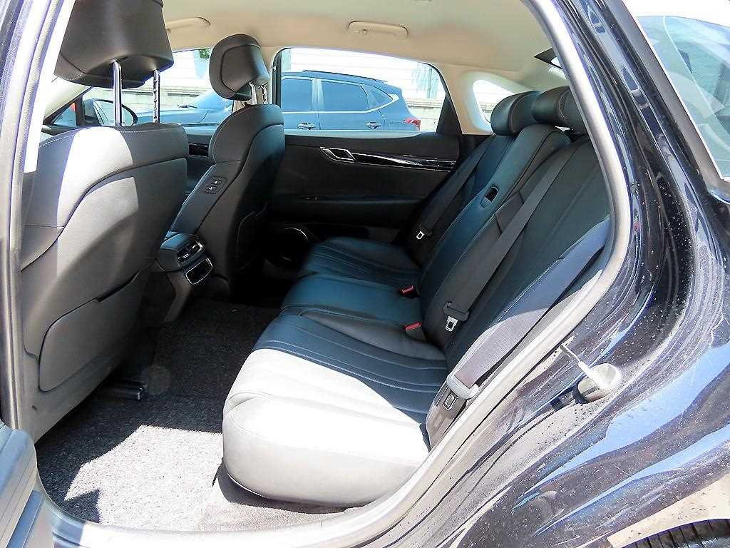 Genesis G80 - Vista 6