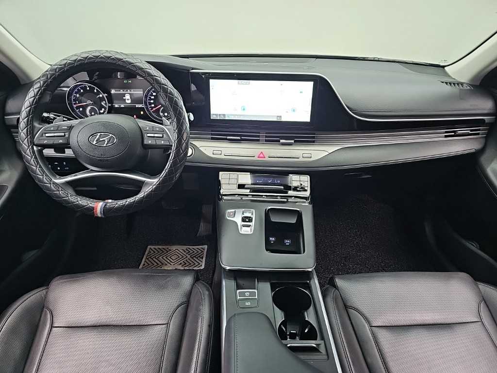 HYUNDAI Grandeur - Vista 7