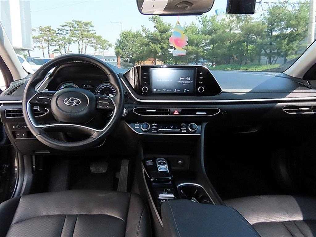 HYUNDAI Sonata - Vista 7