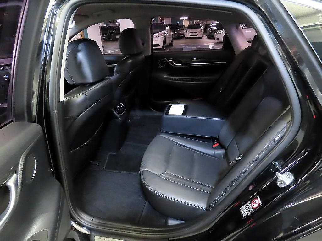 HYUNDAI Grandeur - Vista 7