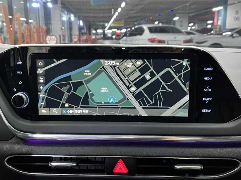 HYUNDAI Sonata - Vista 8