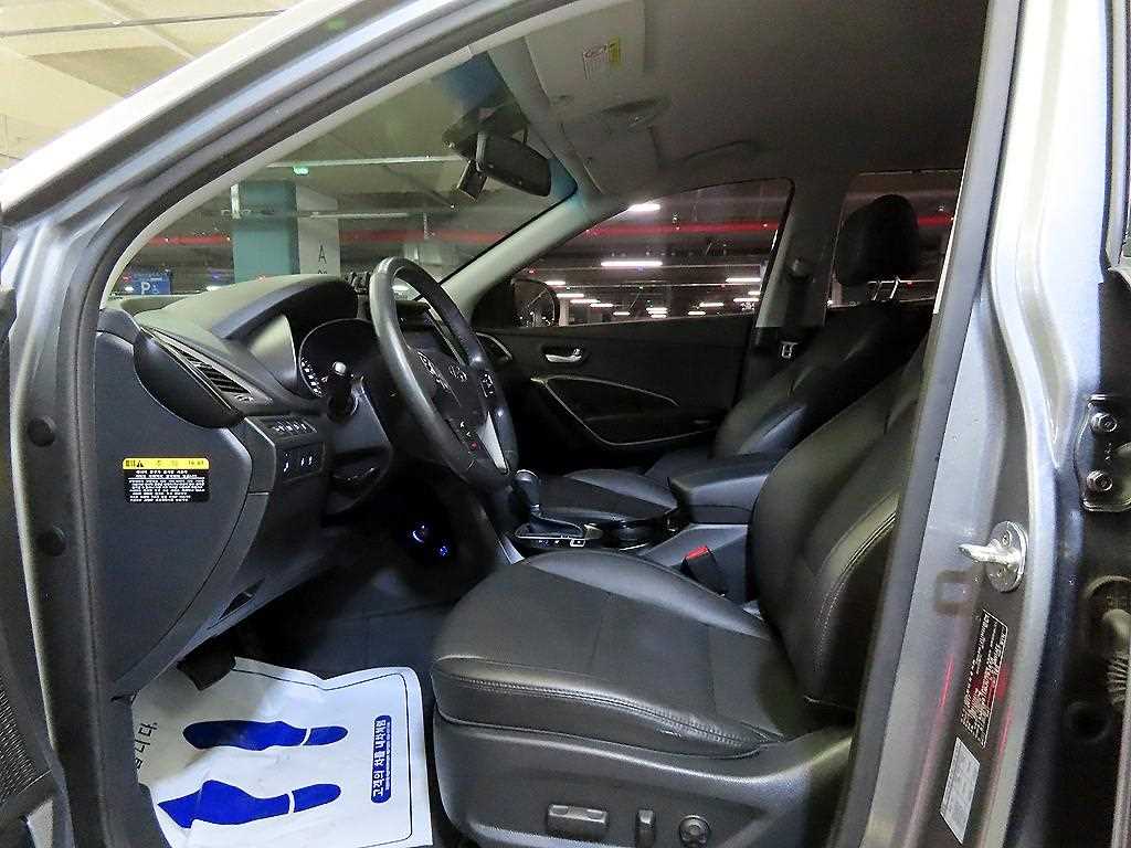 HYUNDAI Santa Fe - Vista 6
