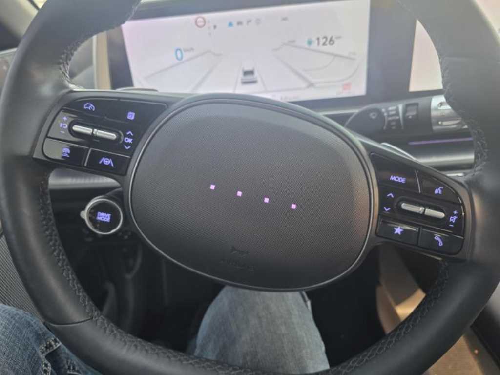 HYUNDAI Ioniq 6 - Vista 9