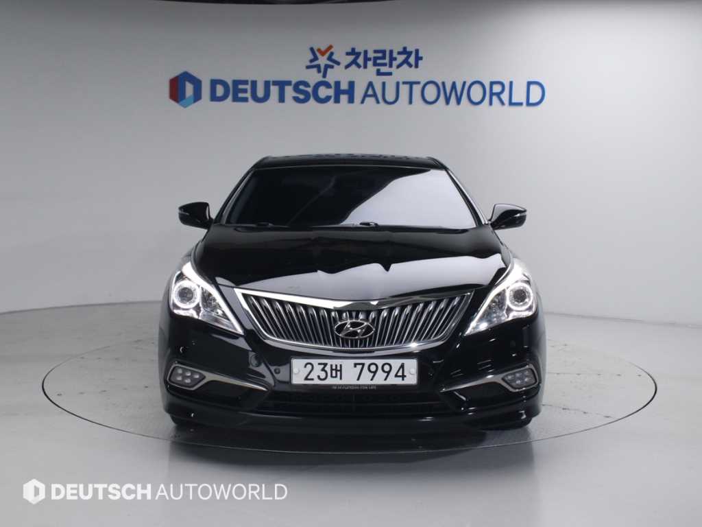 HYUNDAI Grandeur - Vista 3