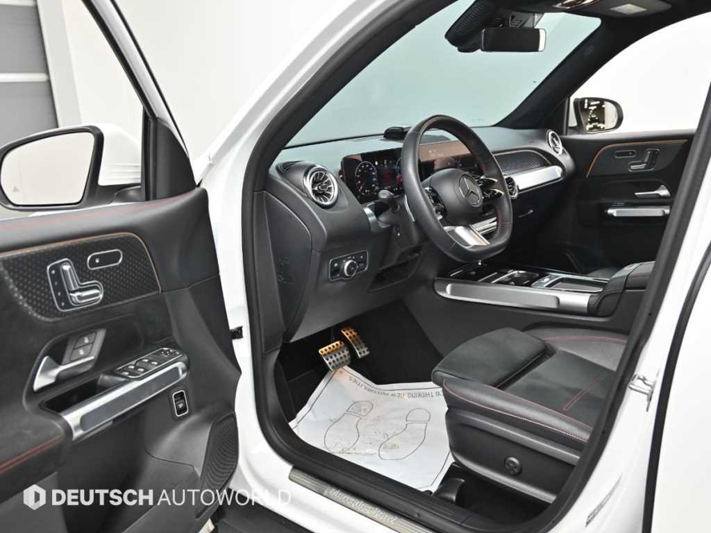 Mercedes Benz GLB Class - Vista 11