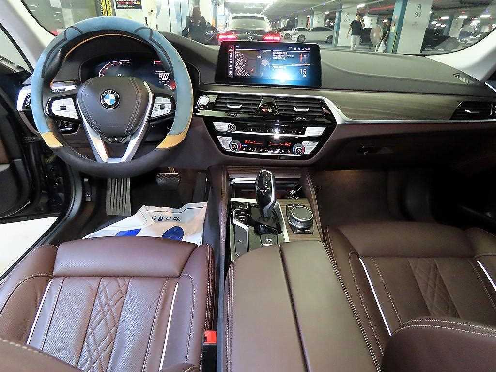 BMW 5 Series - Vista 10