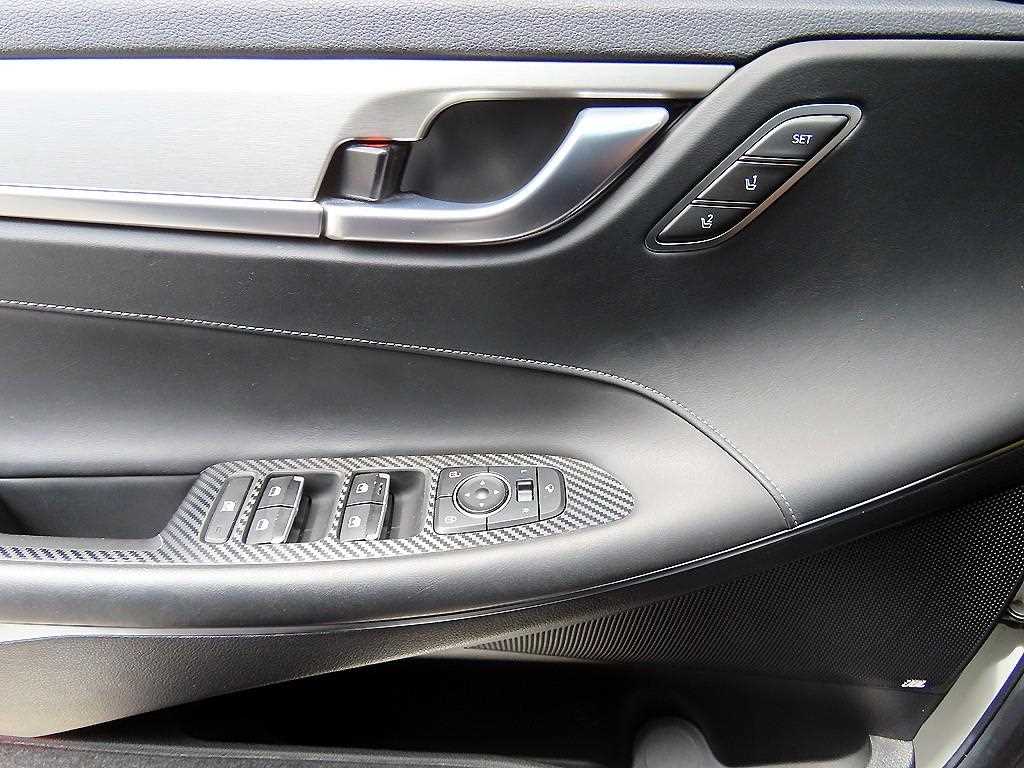 HYUNDAI Grandeur - Vista 11