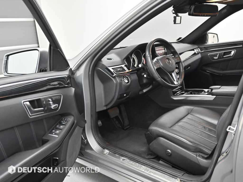 Mercedes Benz E class - Vista 11