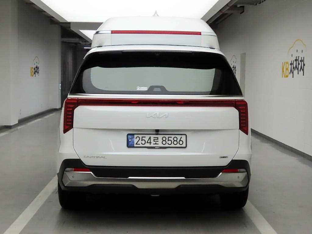 KIA Carnival - Vista 3
