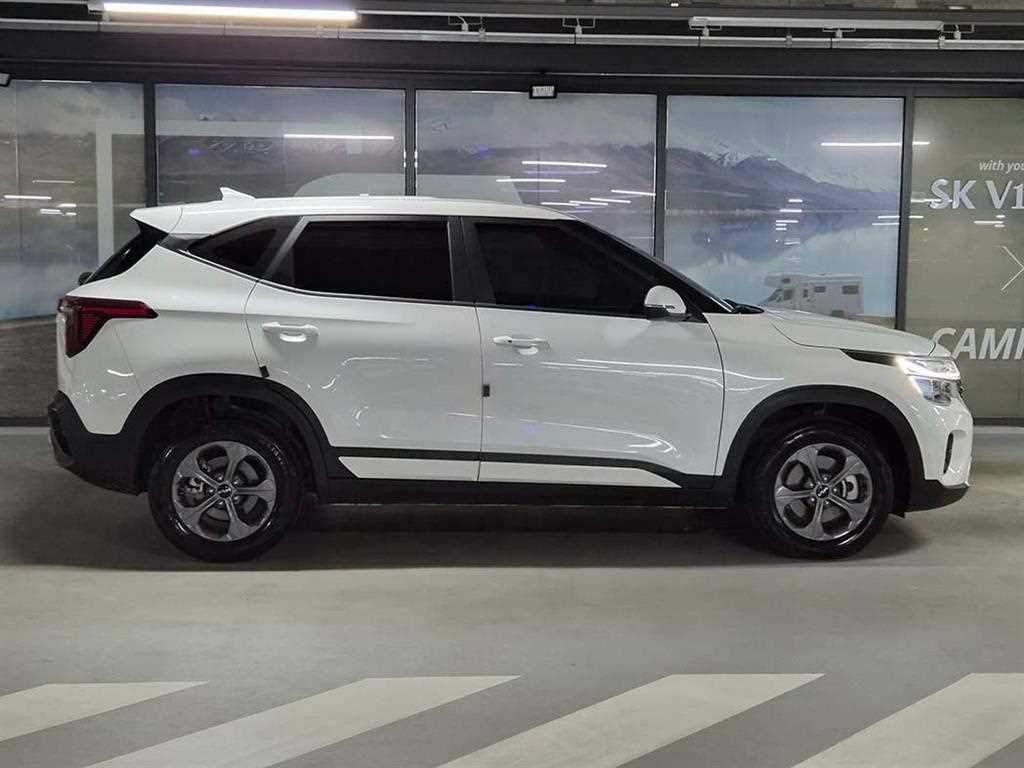 KIA Seltos - Vista 3