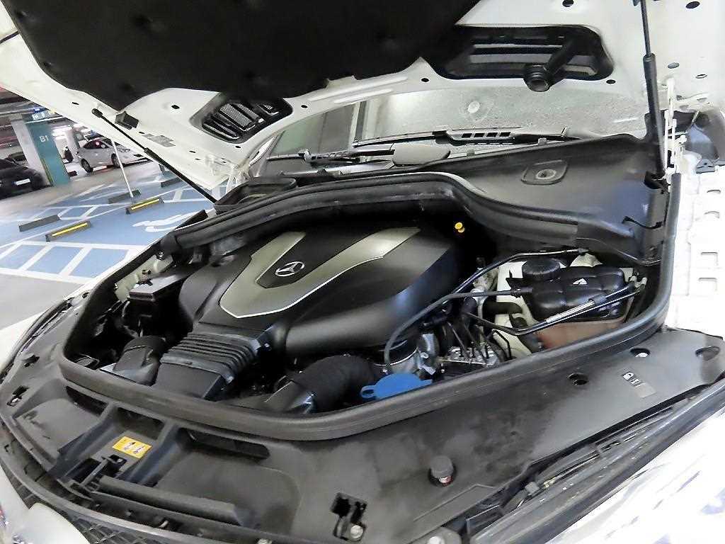 Mercedes Benz GLE Class 2018 Blanco - Importación desde Corea - HF Imports Iquique - Foto 19
