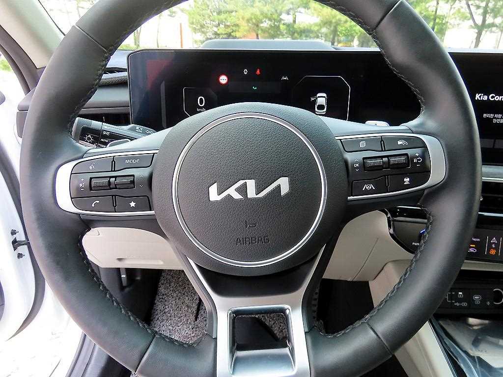 KIA K5 - Vista 8