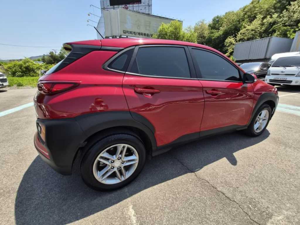 HYUNDAI Kona - Vista 3