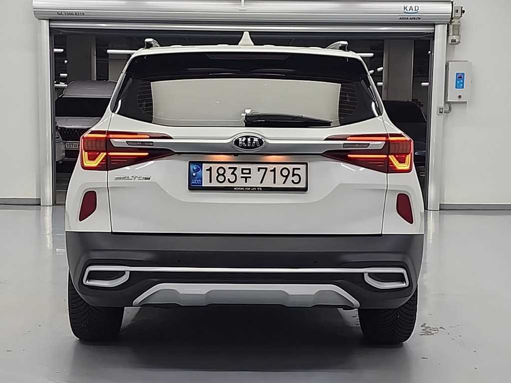 KIA Seltos - Vista 3