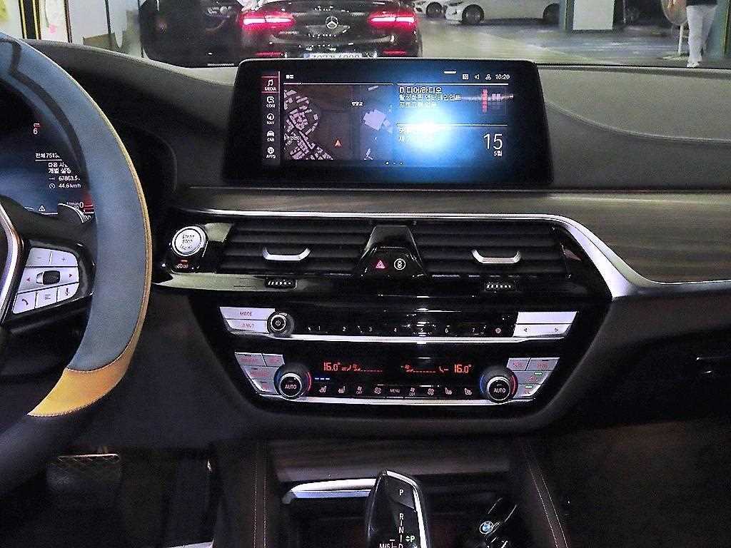 BMW 5 Series - Vista 11