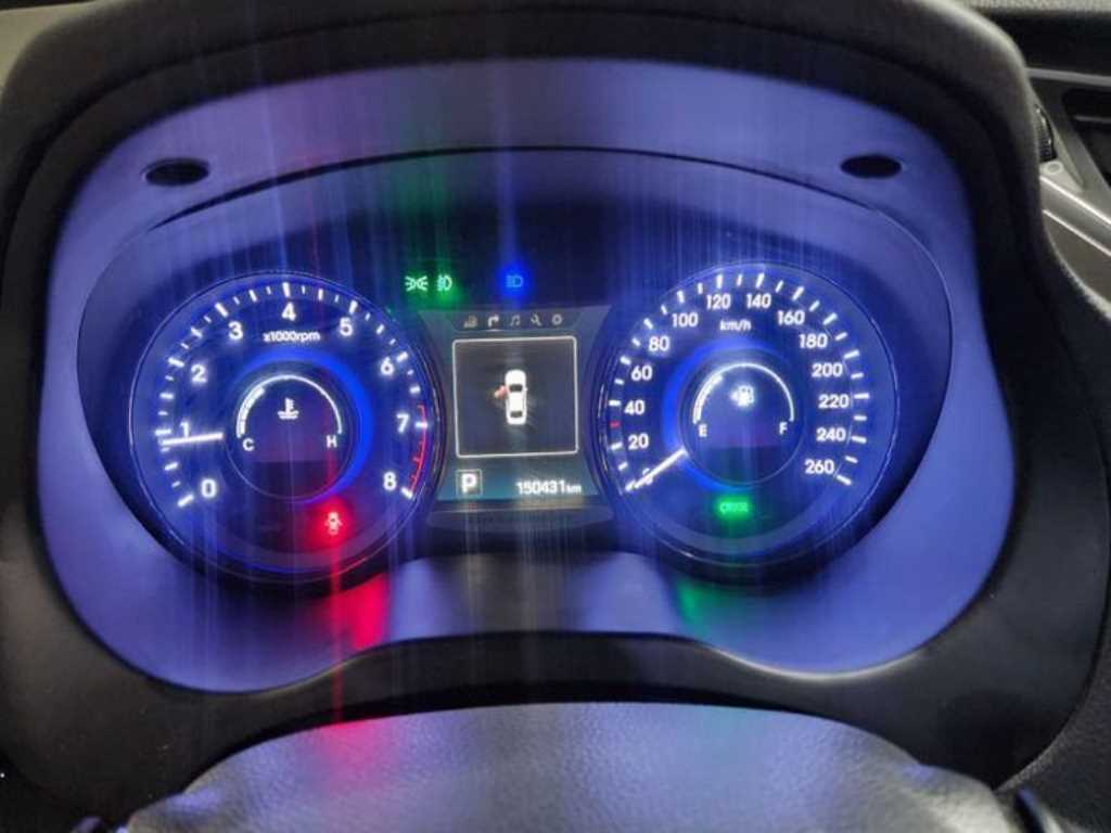 HYUNDAI Grandeur - Vista 10