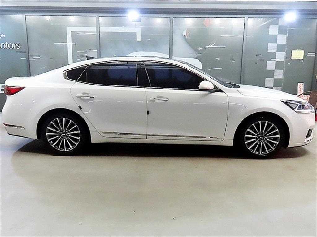 KIA K7 - Vista 3