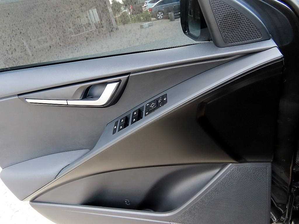 KIA Niro - Vista 11