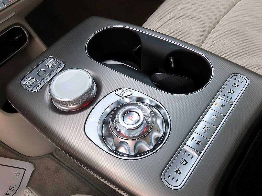 Genesis GV60 - Vista 11