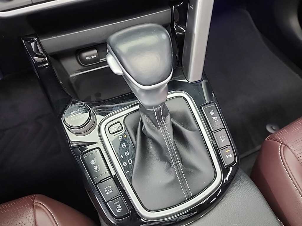 KIA Seltos - Vista 8