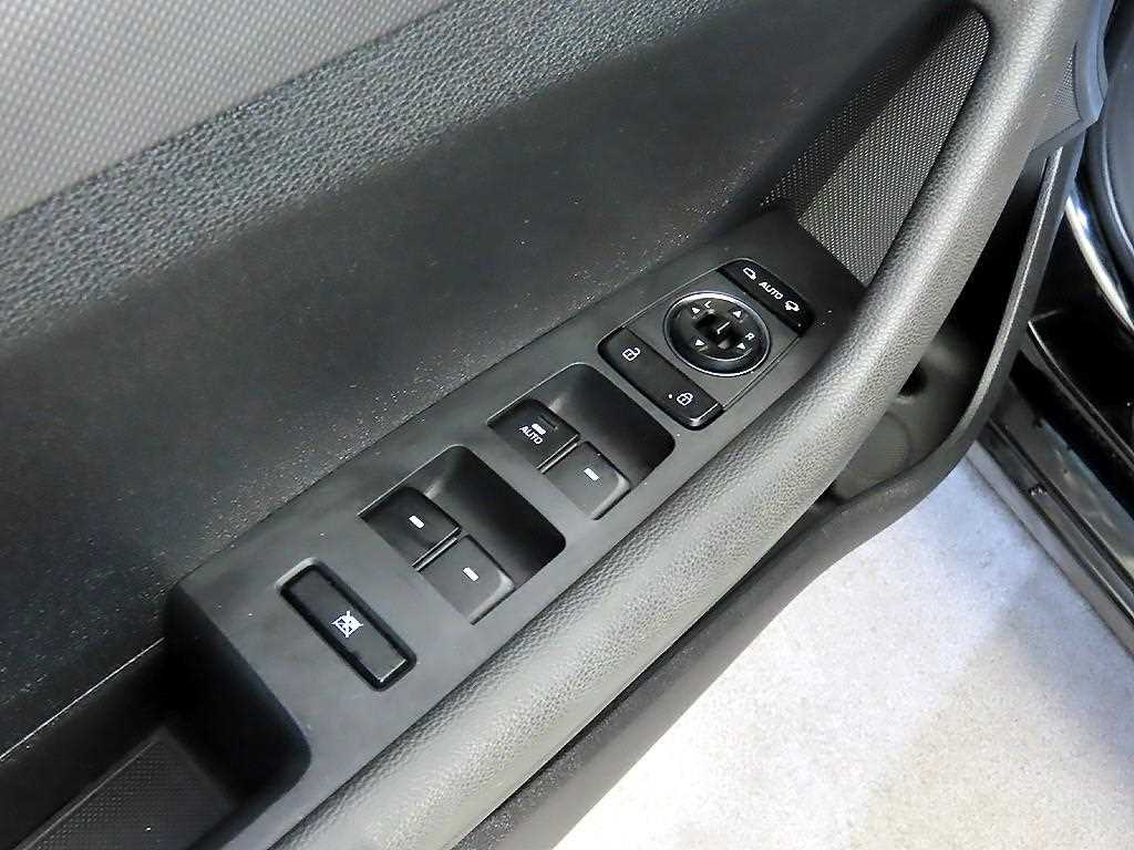 HYUNDAI Sonata 2015 Negro - Importación desde Corea - HF Imports Iquique - Foto 17