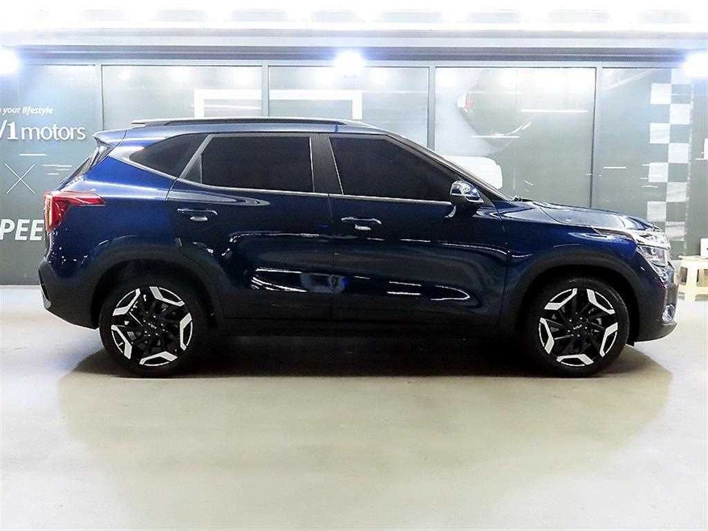 KIA Seltos - Vista 3
