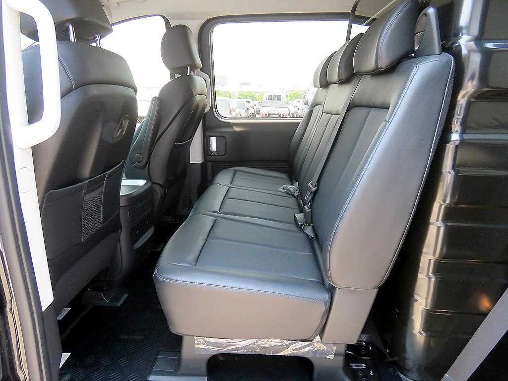 HYUNDAI Staria - Vista 9