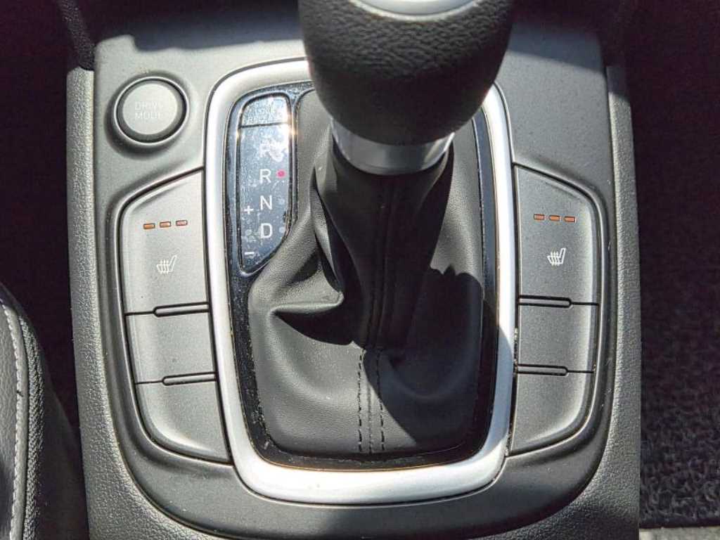 HYUNDAI Kona - Vista 8