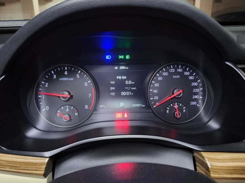KIA K7 - Vista 9