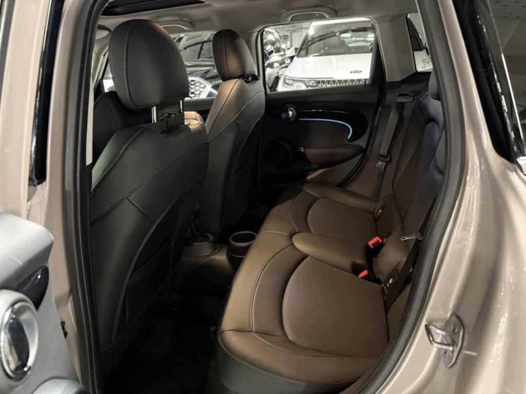 Mini Cooper - Vista 10