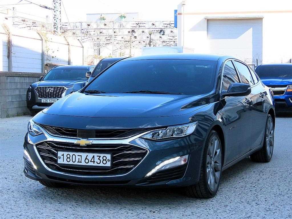 Chevrolet Malibu - Vista 2
