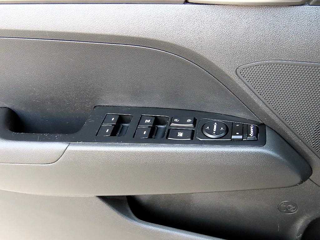 HYUNDAI Avante - Vista 11
