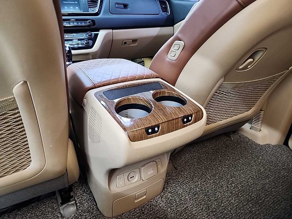 KIA Carnival 2017 Negro - Importación desde Corea - HF Imports Iquique - Foto 13