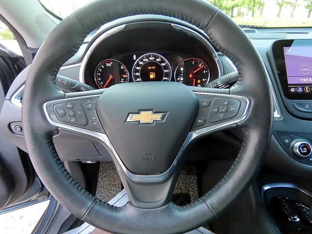 Chevrolet Malibu - Vista 8