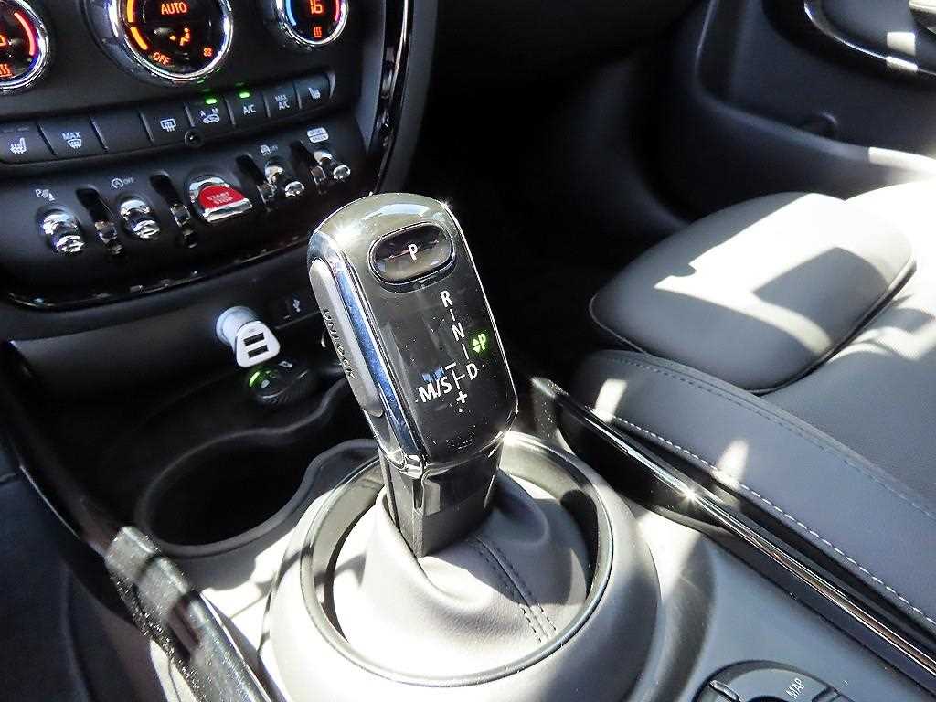 Mini Clubman - Vista 11