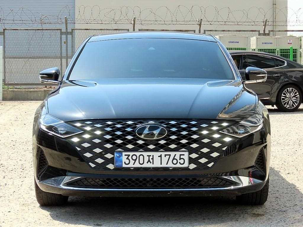 HYUNDAI Grandeur 2022 Negro - Importación desde Corea - HF Imports Iquique - Foto 1