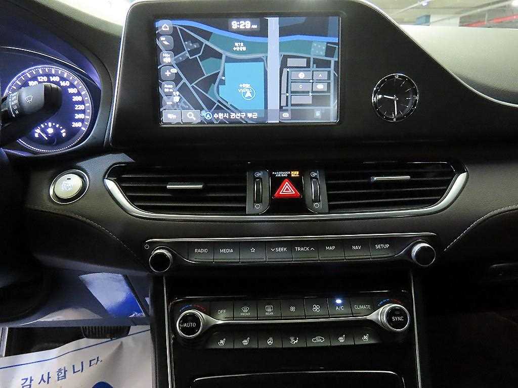 HYUNDAI Grandeur - Vista 11