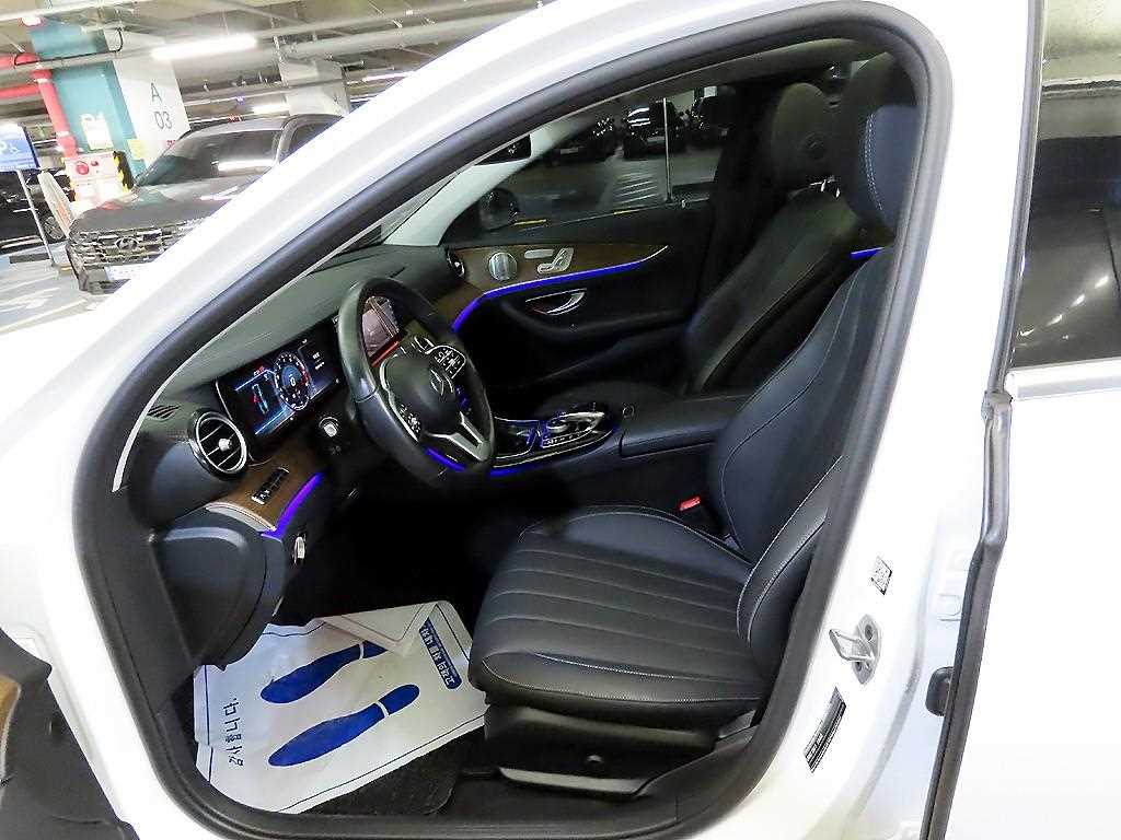 Mercedes Benz E class - Vista 6